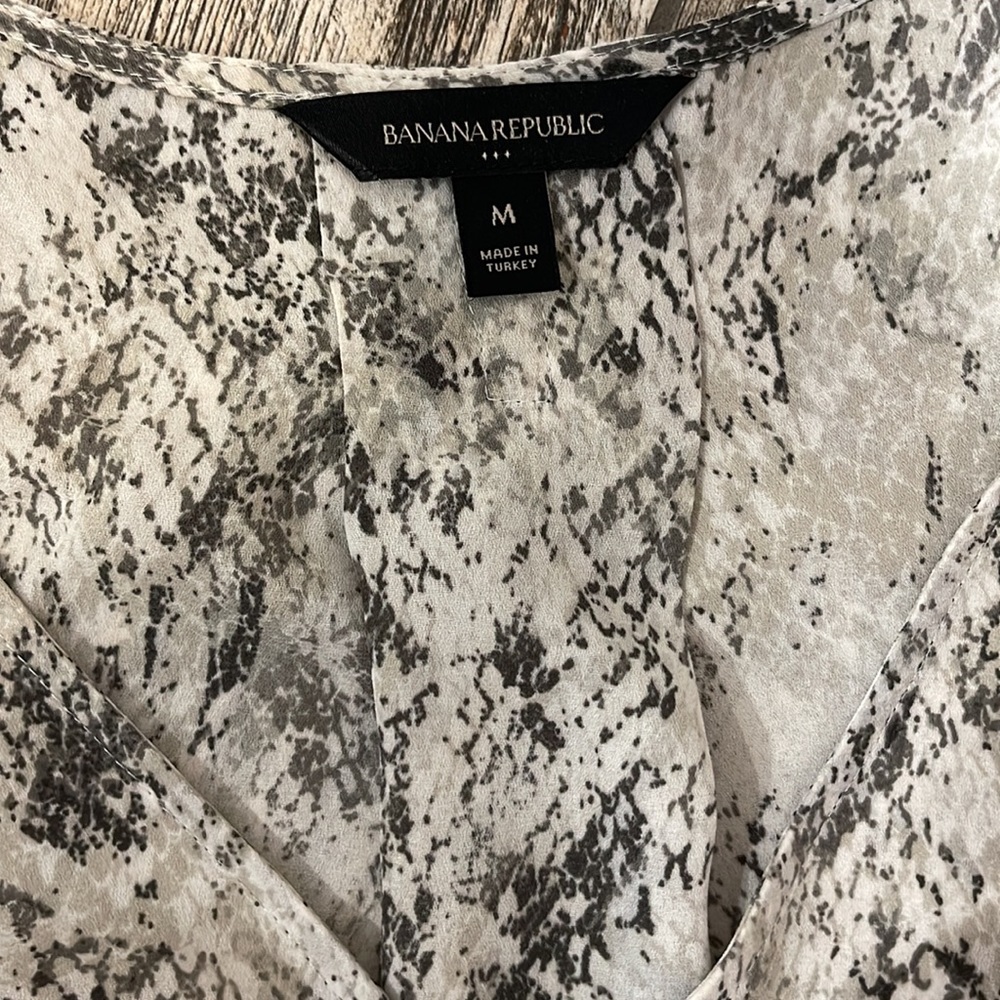 Banana Republic Top - Picture 3 of 4